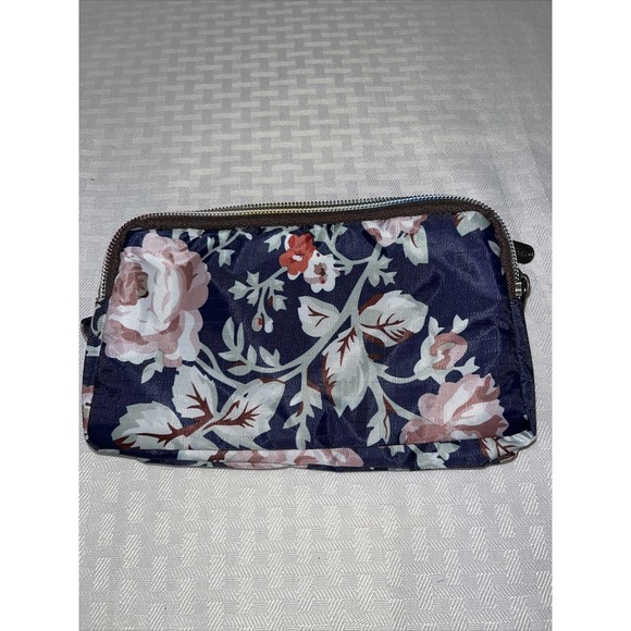 Triple zip wristlet - Picture 2 of 7